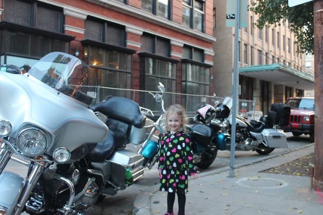 Urban Girl Wants to Ride, Union Avenue, Knoxville, Fall 2012
