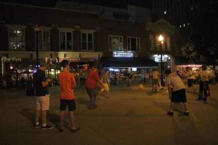 Jaunty Knoxvillians play Four Square on Market Square, July 2013