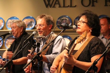 Tom Beehan, Steve Reddick and Mary Tuscan of the Ridge City Ramblers, WDVX Blue Plate Special, Knoxville Visitor's Center, September 2013