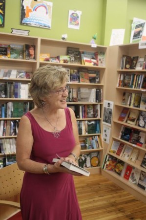 Pamela Schoenewaldt discusses her new book, Swimming in the Moon, Union Avenue Books, Knoxville, October 2013