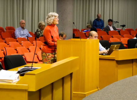 Caroline Cooley Addresses the Knoxville City Council to Advocate for a Complete Street Policy