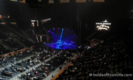 Awaiting Stevie Wonder, Thompson Boling Arena, Knoxville, November 2015