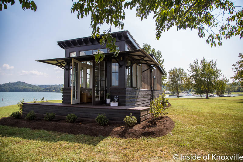 Modern Tiny House For Sale in Knoxville [ TINY HOUSE TOWN ]