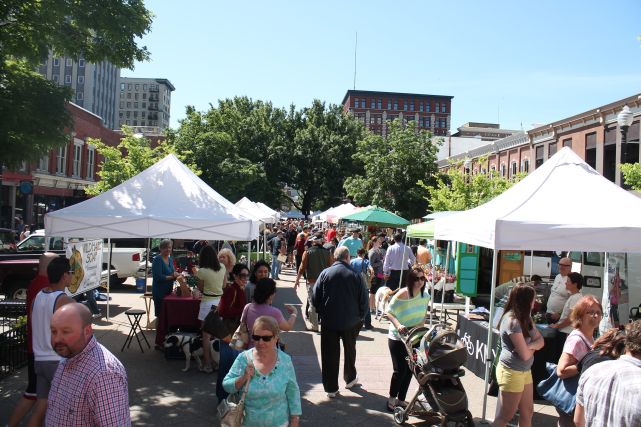 Market Square Farmers' Market, Knoxville, May 2013 | Inside of Knoxville