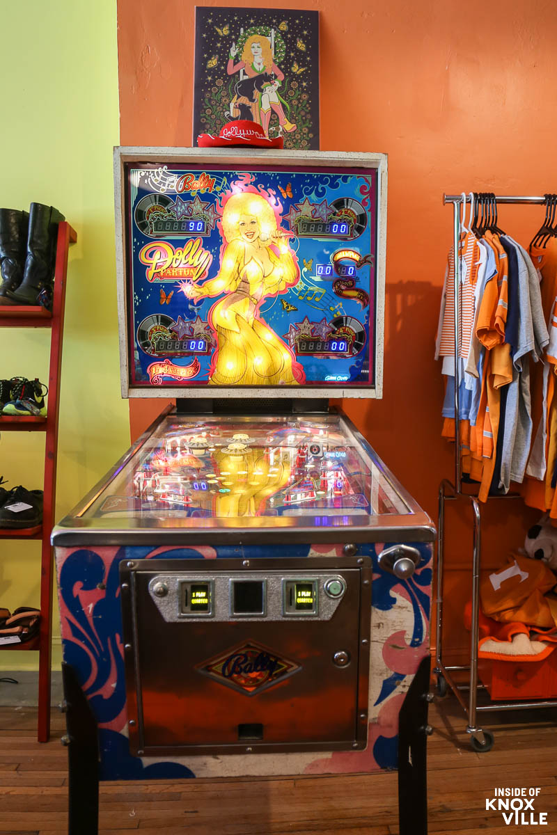 Play Pinball in Knoxville Near Me